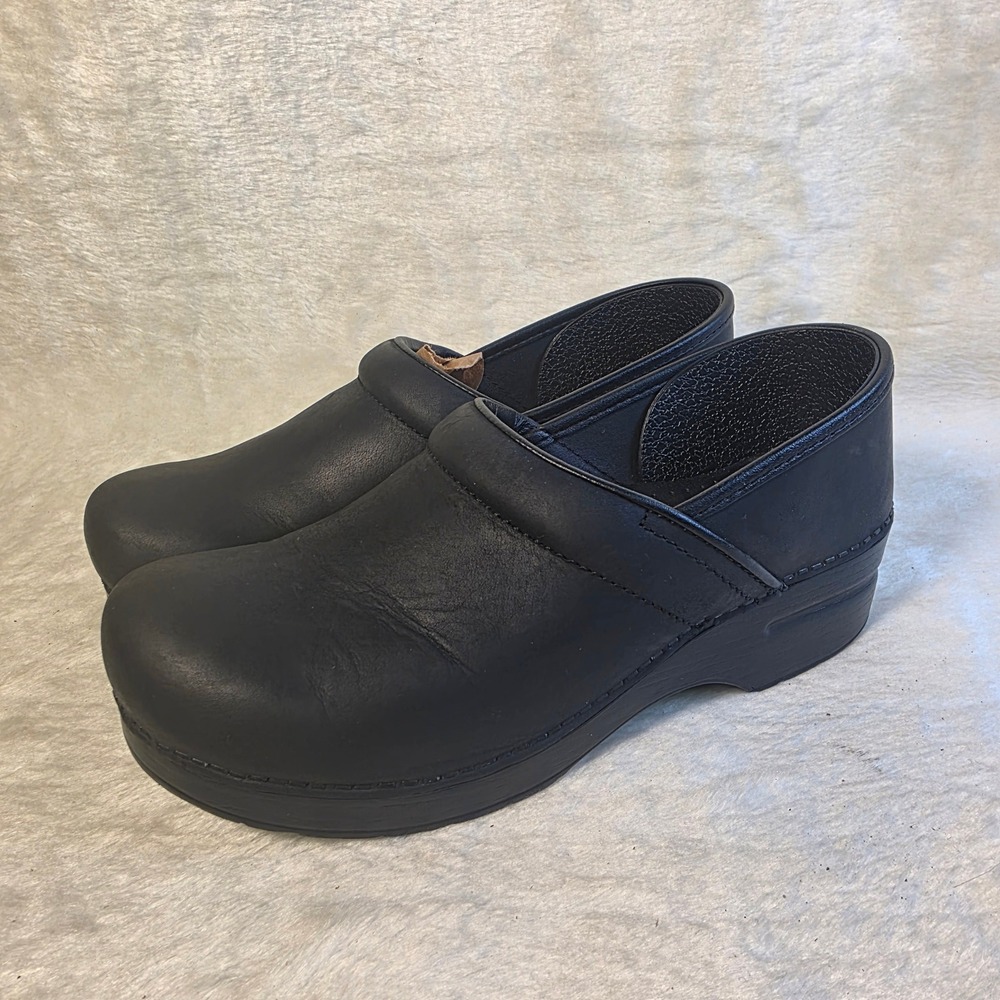 Dansko Professional Clogs Black Leather Wide Width Nursing Womens 40 9 Excellent